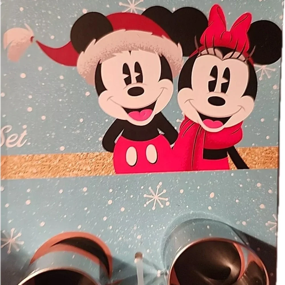 Disney Mickey and Minnie  4 piece‎ Cookie Cutter Set